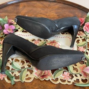 Beautiful vintage Black Bally high heels